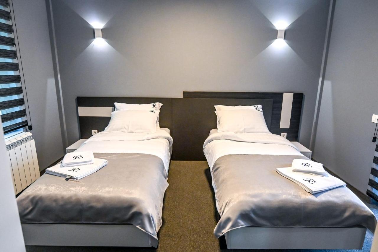Respect034 Aparthotel อารันเยโลวัคส์ ภายนอก รูปภาพ